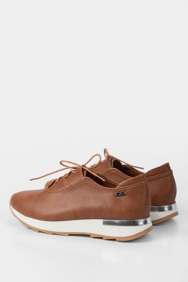 Tenis