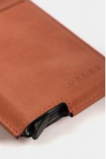 Porta-tarjetas-de-cuero