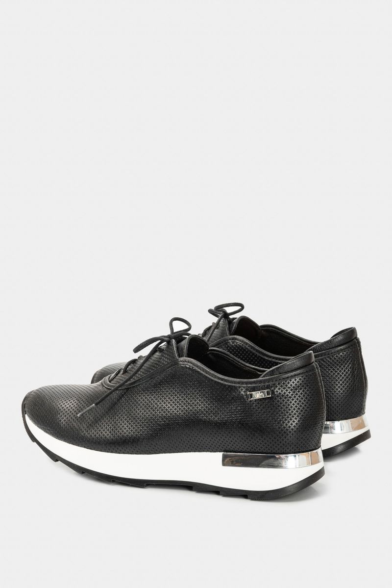 Zapatos-de-cuero-con-cordon