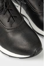 Zapatos-de-cuero-con-cordon