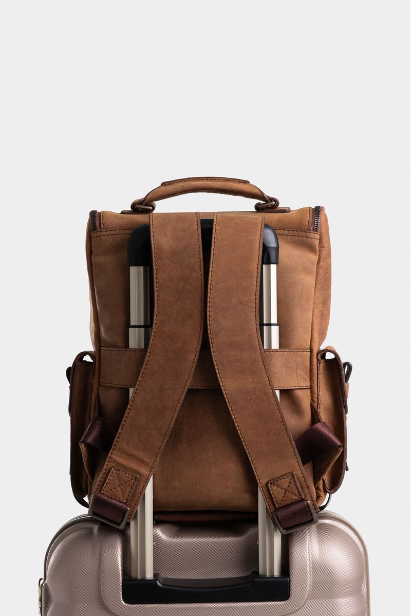 Rioja Backpack in Vintage Honey-Colored Leather | Vélez