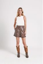 Short-de-cuero