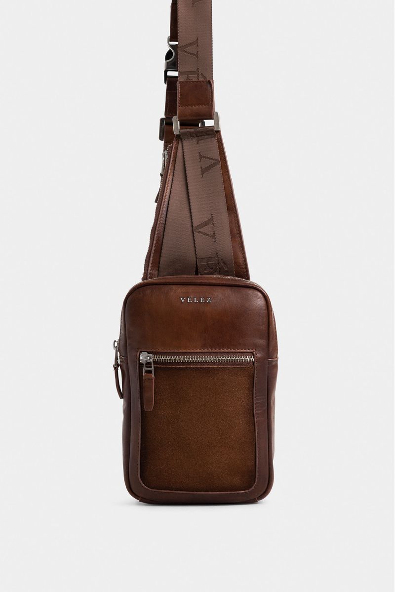 Bolso-manos-libres-de-cuero