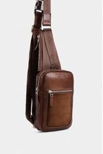 Bolso-manos-libres-de-cuero
