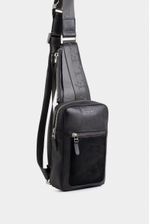 Bolso-manos-libres-de-cuero