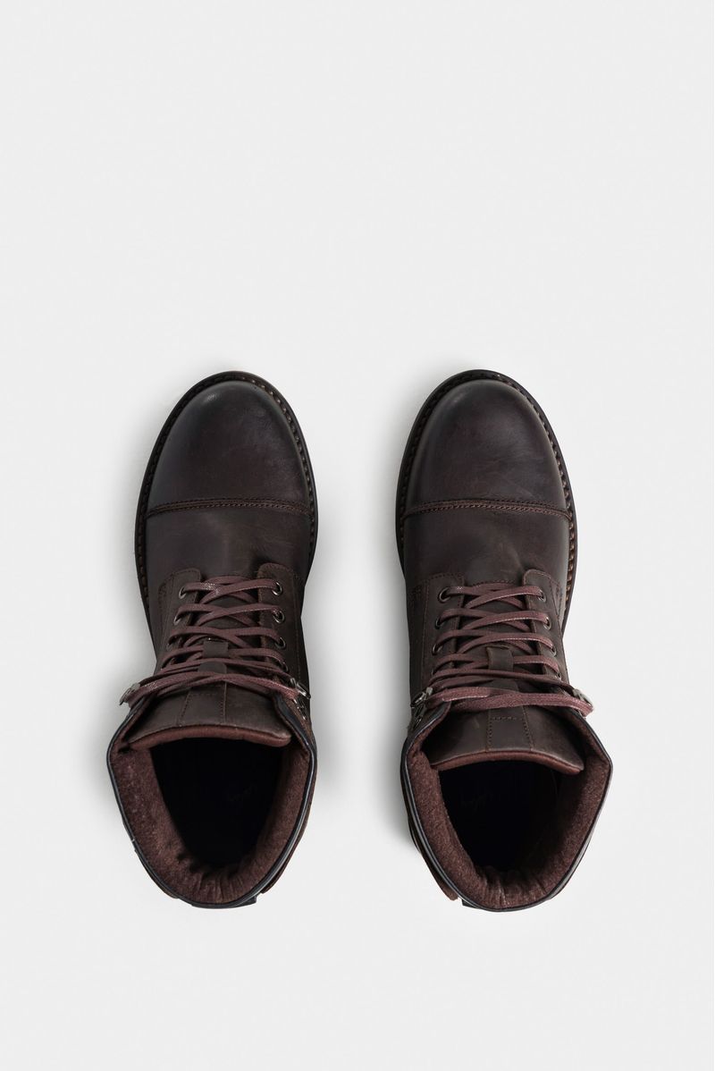 Botas-de-cuero
