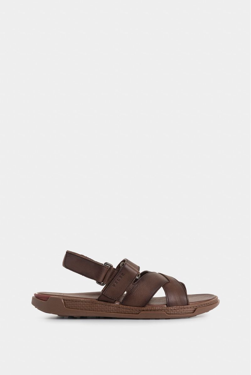 Sandalias-planas-de-cuero