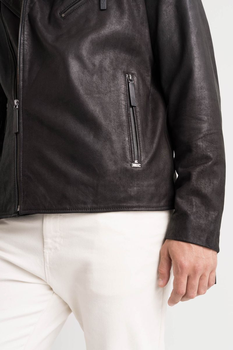 Chaqueta-de-cuero
