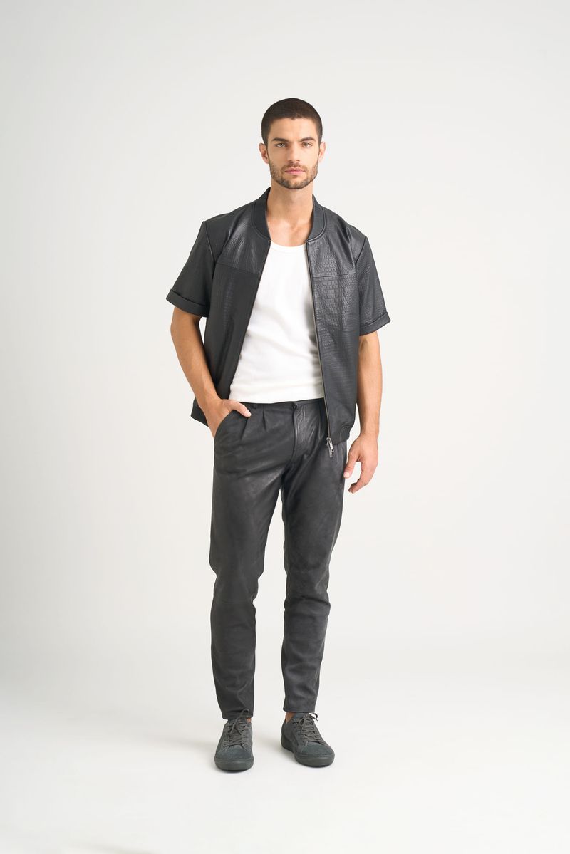 Camisa-de-cuero