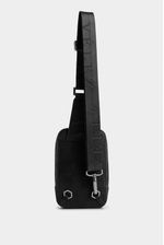 Bolso-manos-libres-de-cuero