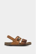 Sandalias-planas-de-cuero