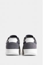 Tenis-de-cuero