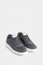 Tenis-de-cuero