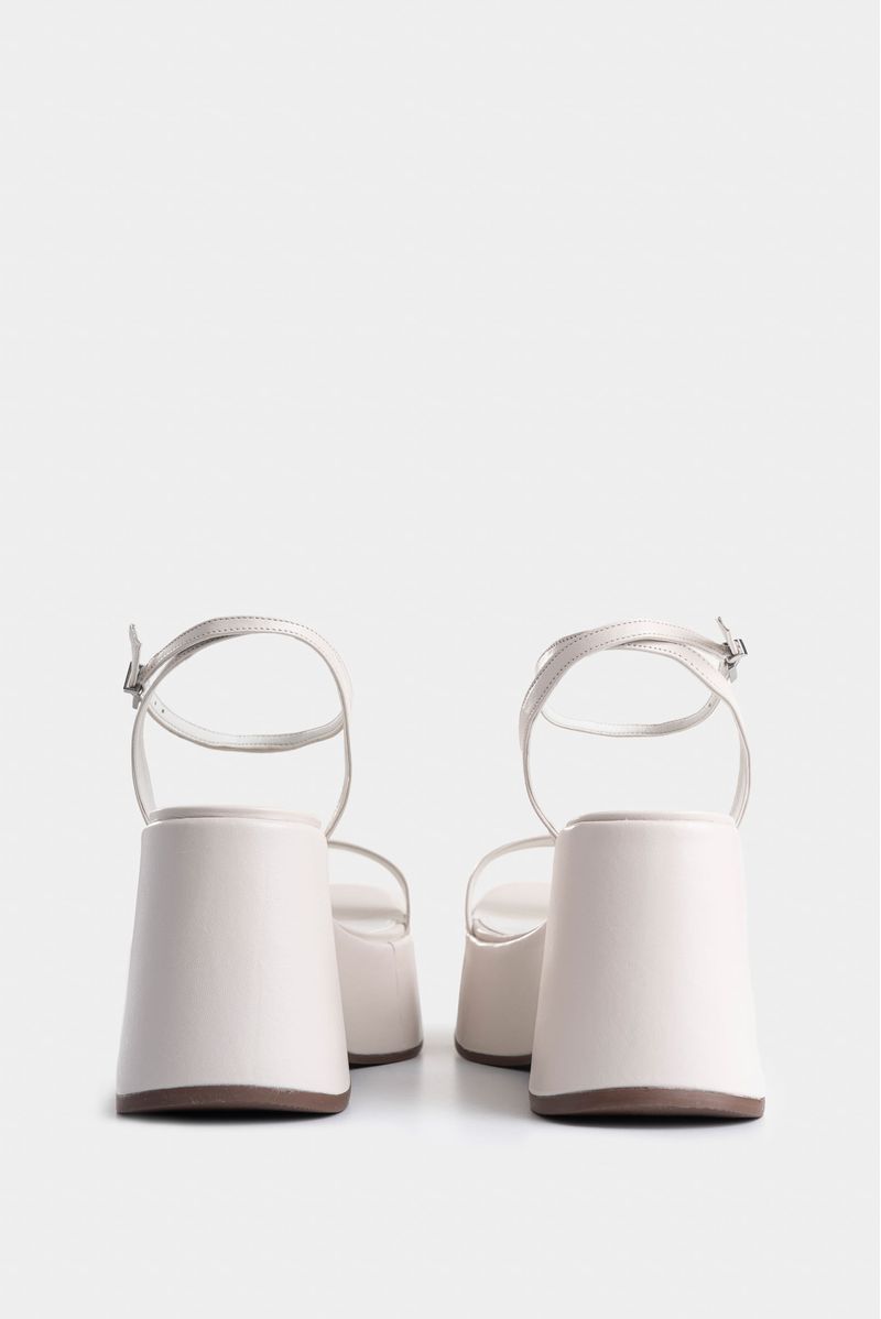 Sandalias-plataforma-de-cuero