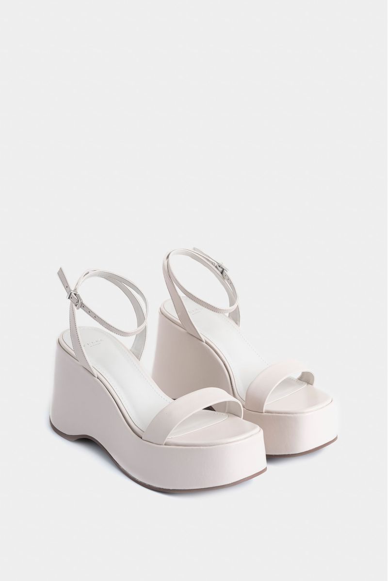 Sandalias-plataforma-de-cuero
