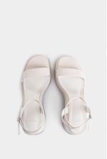 Sandalias-plataforma-de-cuero