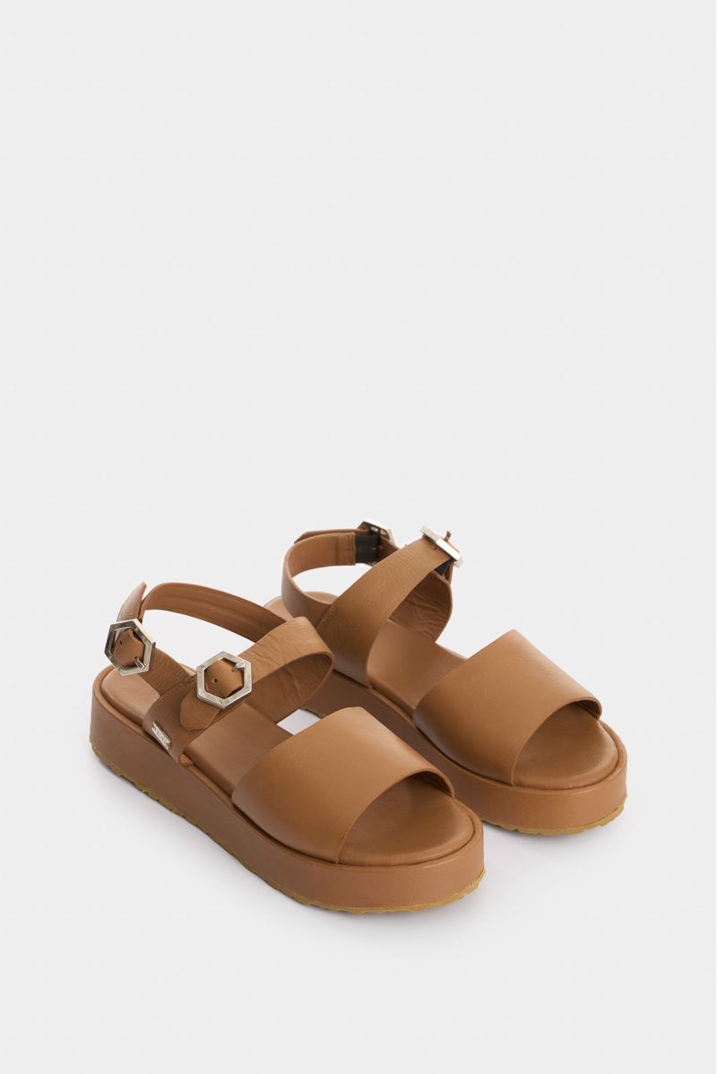 Sandalias-plataforma-de-cuero