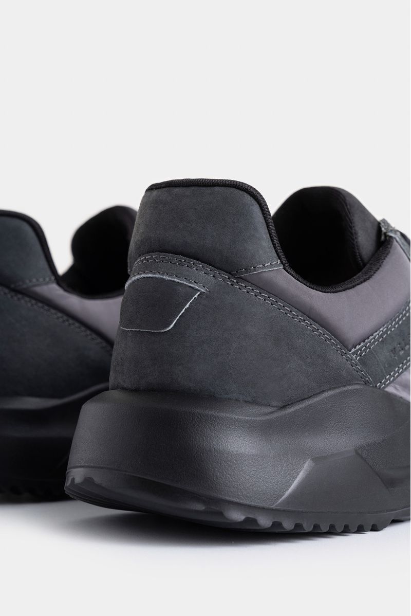 Tenis-de-cuero