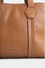 Bolso-manos-libres-de-cuero
