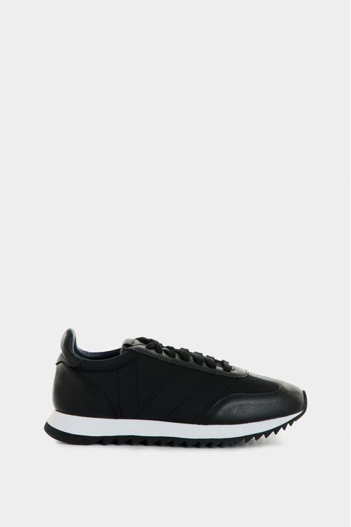 Orión Canvas and Leather Sneakers for women with decorative stitching