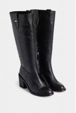 Botas-de-cuero