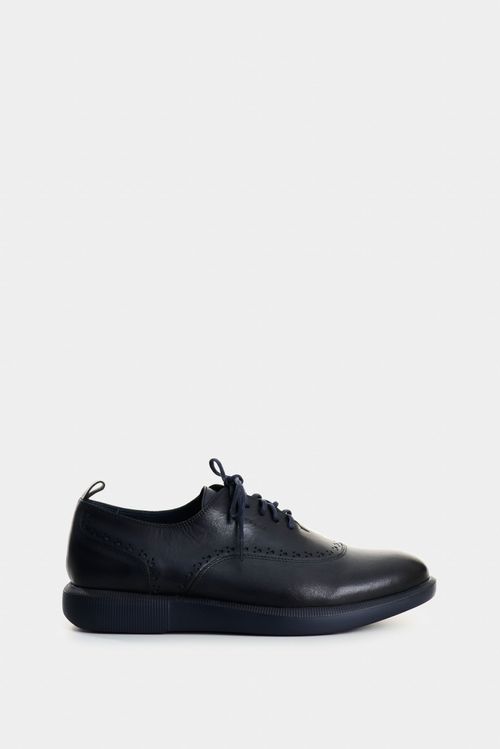 Elon leather lace-up shoes for men, perfect for the office.
