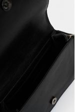 Bolso-manos-libres-de-cuero