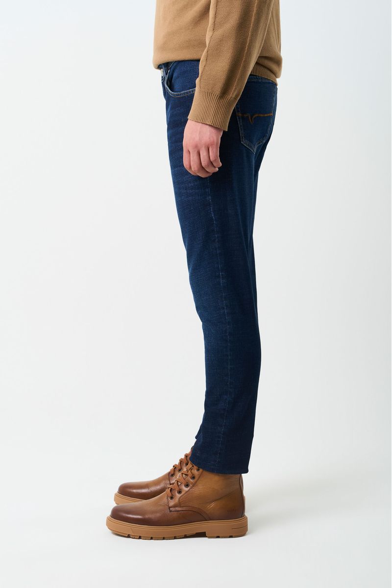 Jean
