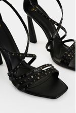 Sandalias-tacon-de-cuero
