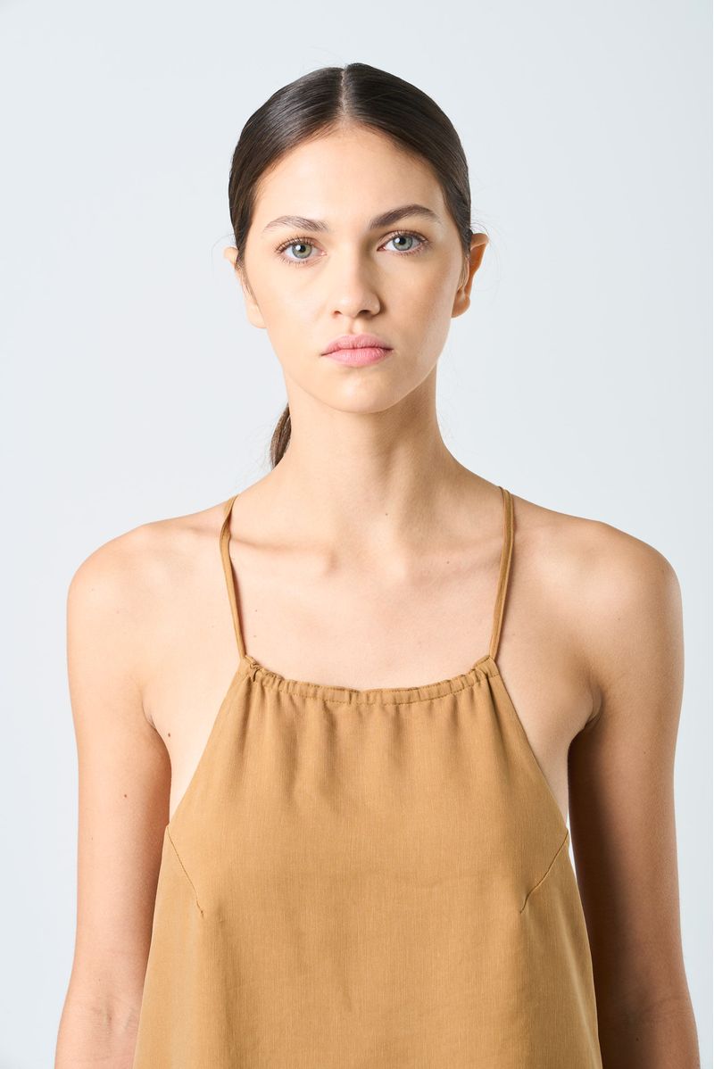 Vestido-cuello-halter