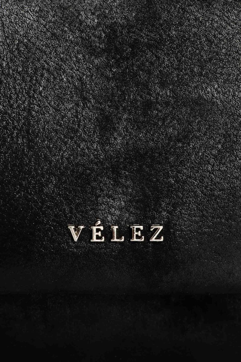 Bolso-manos-libres-de-cuero