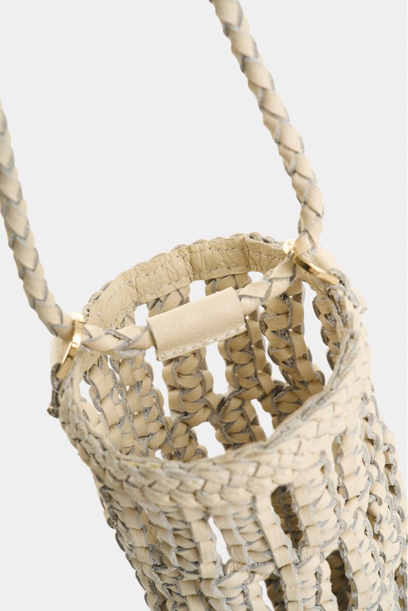 Bolso-manos-libres-de-cuero